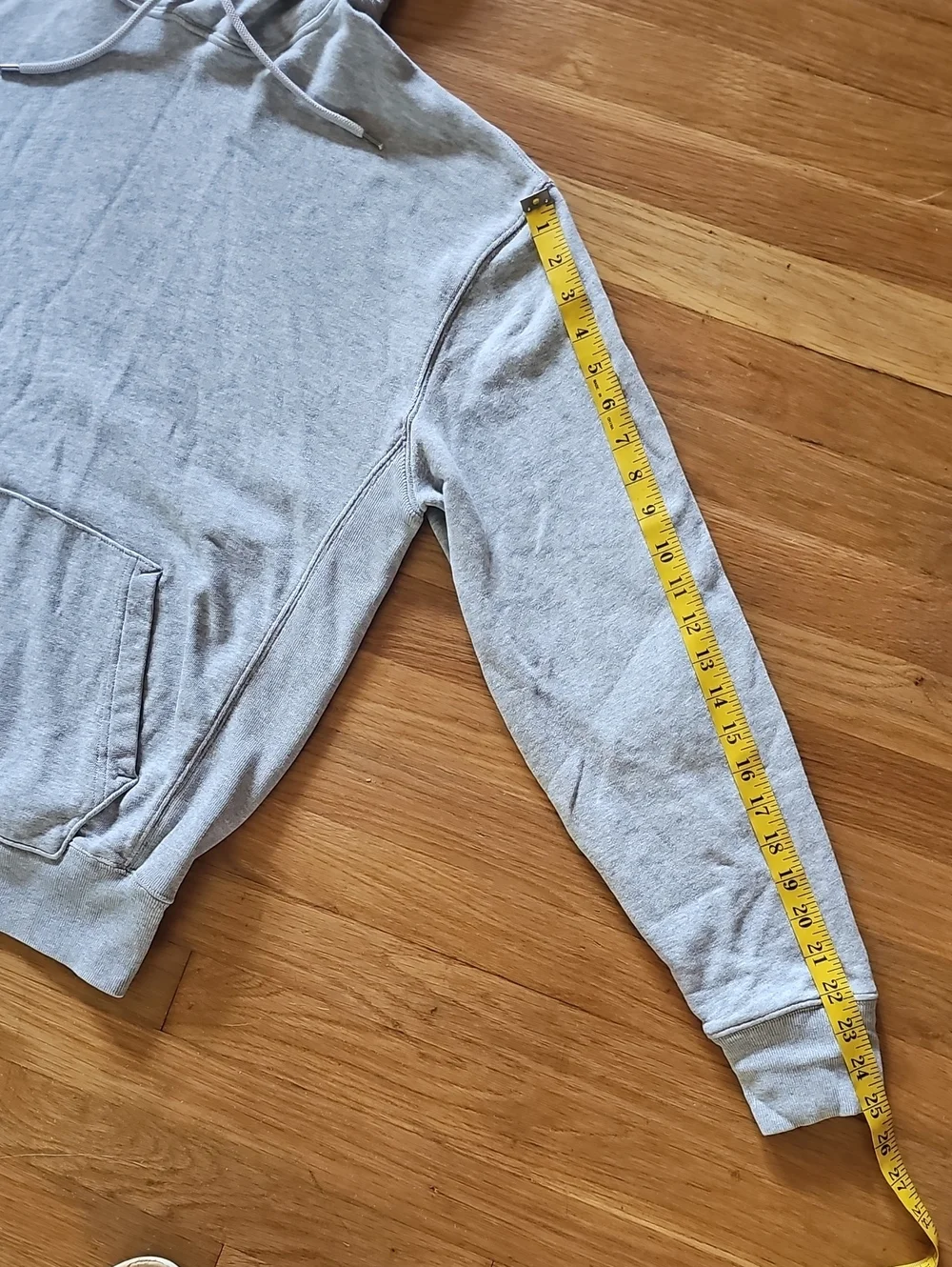 J. Crew Knit Goods Gray Pullover Long Sleeve Hoodie Sweatshirt Men's Medium